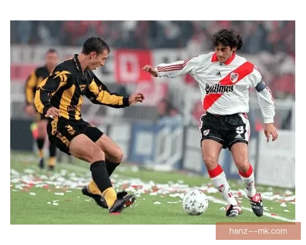 河床逆袭夺回阿根廷超级联赛冠军 实现历史性复兴与辉煌